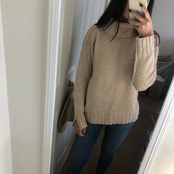 Michael Kors Sweater - Picture 1 of 5